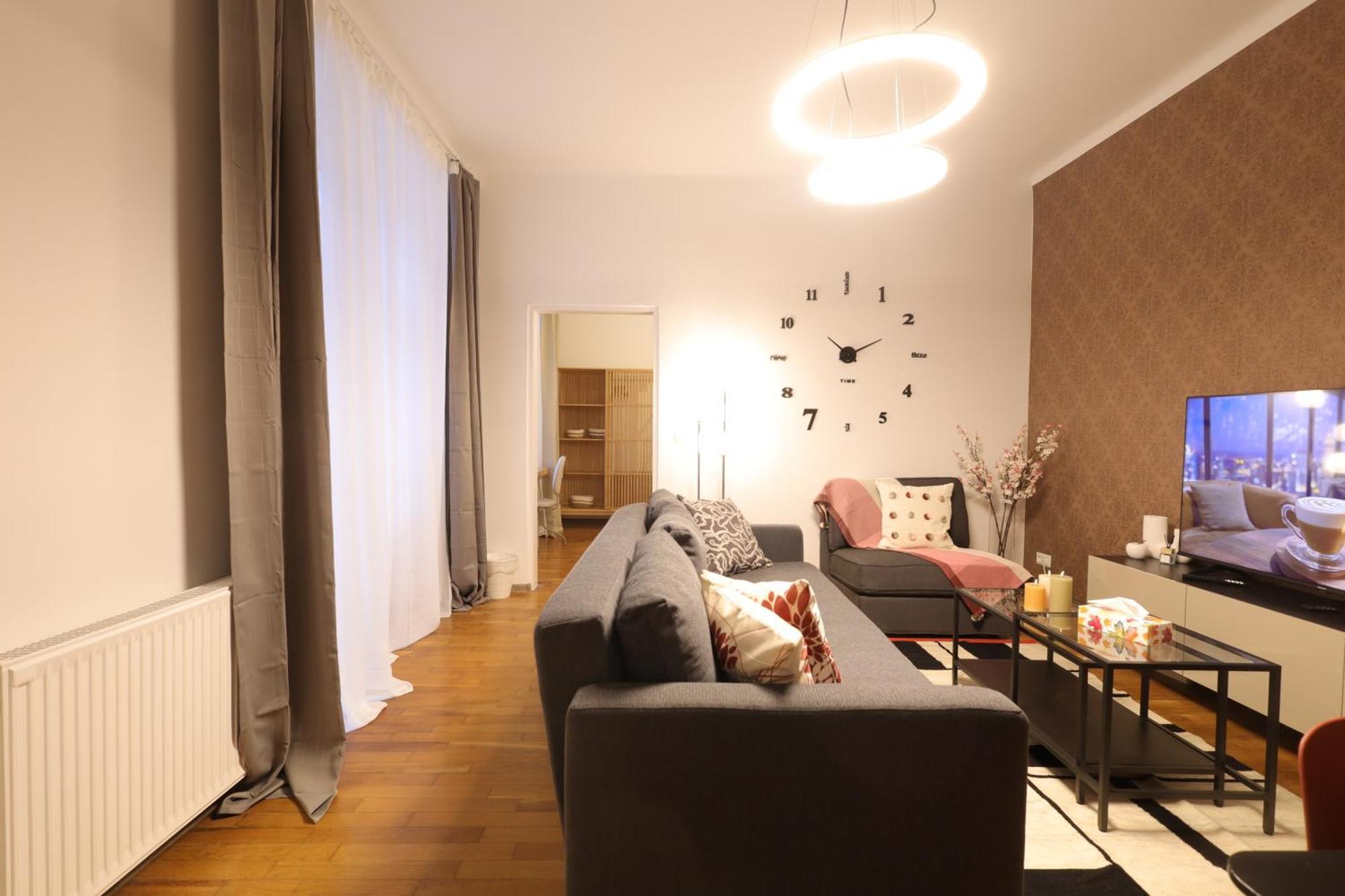 Ruby Holiday Home With Patio Вена Экстерьер фото